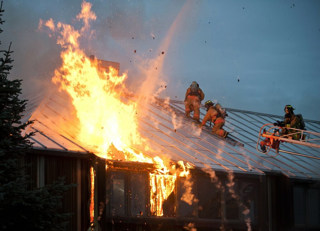 fire, emergency, building-89353.jpg