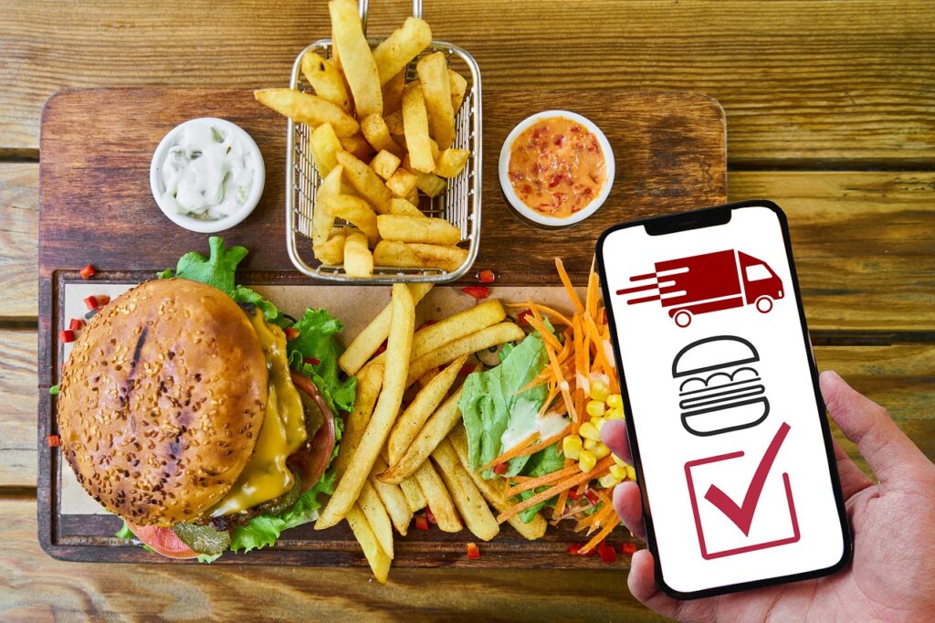 cooked food, delivery, online-6974507.jpg