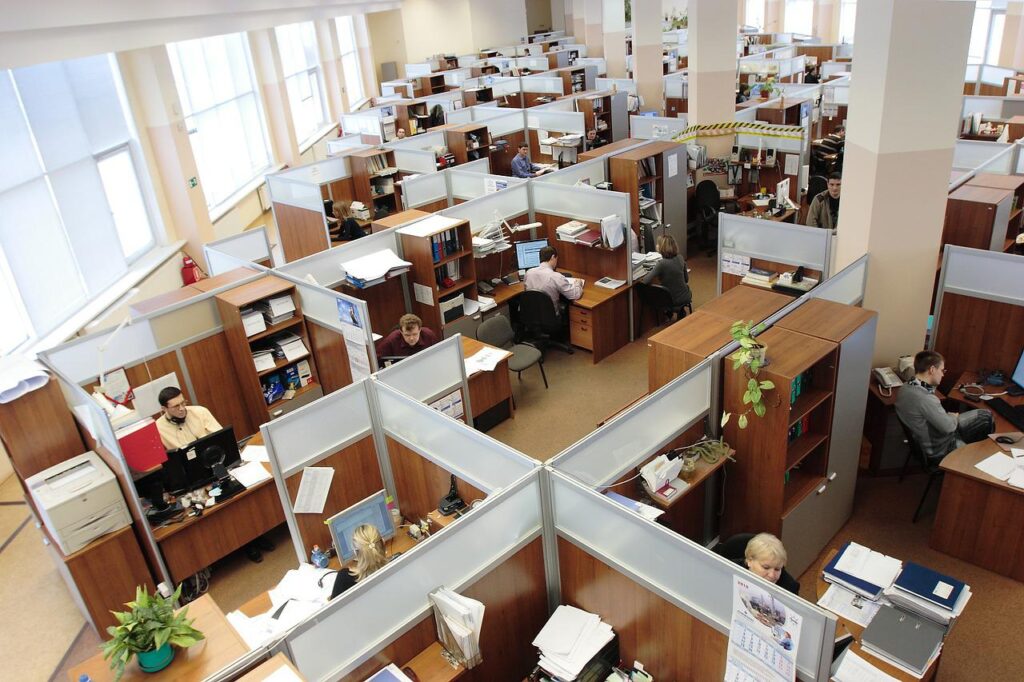 large firm, men-95311.jpg